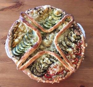 Hartige taart met groenten